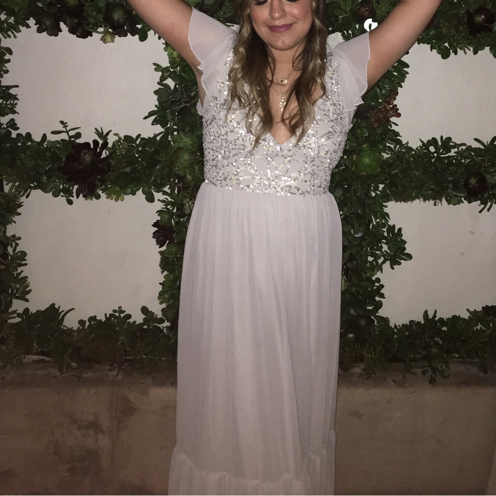 BHLDN champagne grey Gown - Picture 4 of 10